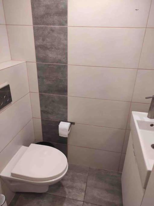 Centrally Located With 4 Bedrooms Garbarska Leilighet